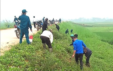 Tuyên truyền về việc tiếp tục duy trì nhiệm vụ công tác tổng vệ sinh môi trường vào chiều thứ 6 hàng tuần